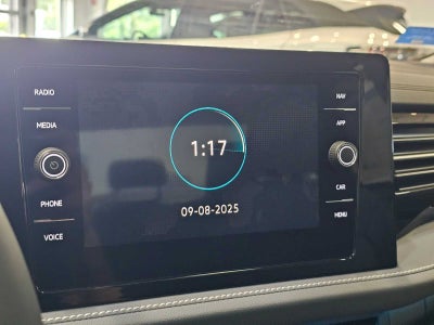 2025 Volkswagen Jetta SEL Auto