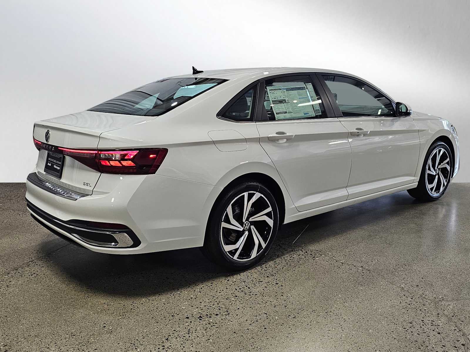 2025 Volkswagen Jetta SEL Auto