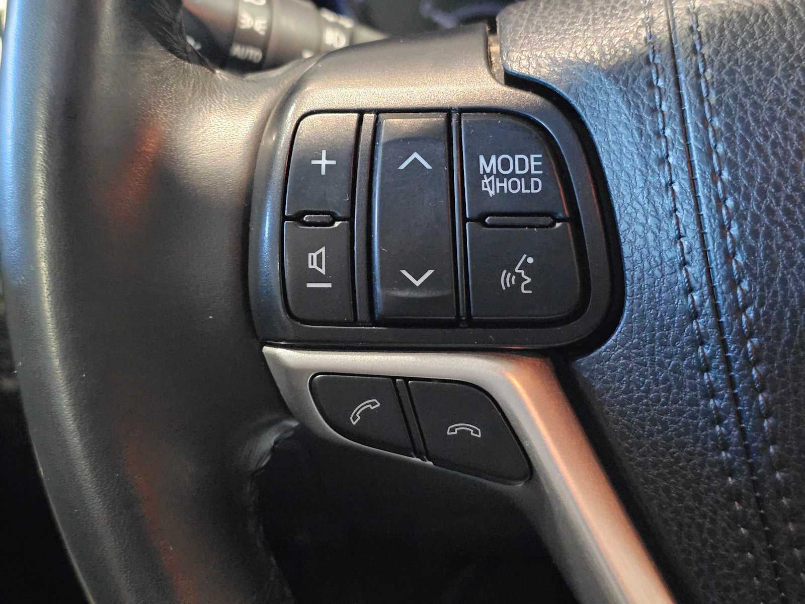 2019 Toyota Highlander Hybrid XLE V6 AWD