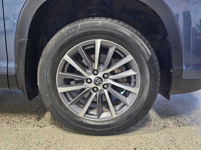 2019 Toyota Highlander Hybrid XLE V6 AWD