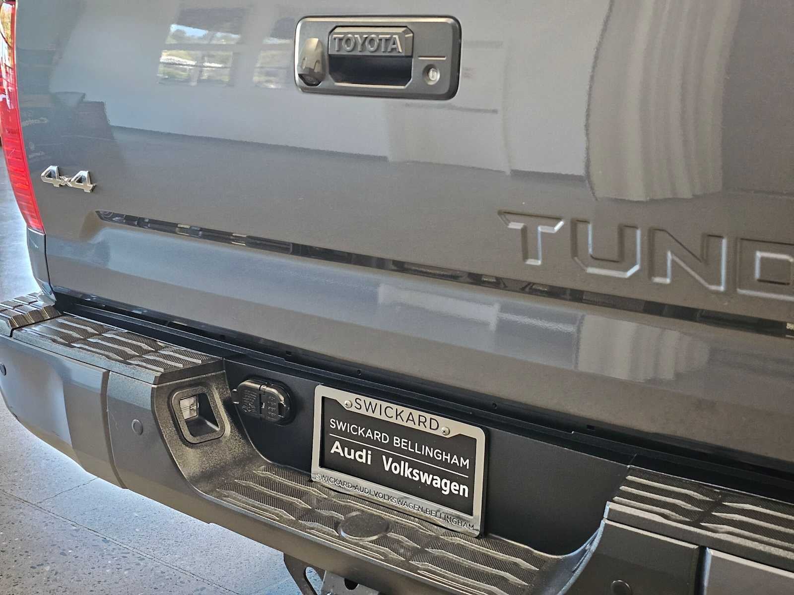 2018 Toyota Tundra Limited CrewMax 5.5 Bed 5.7L