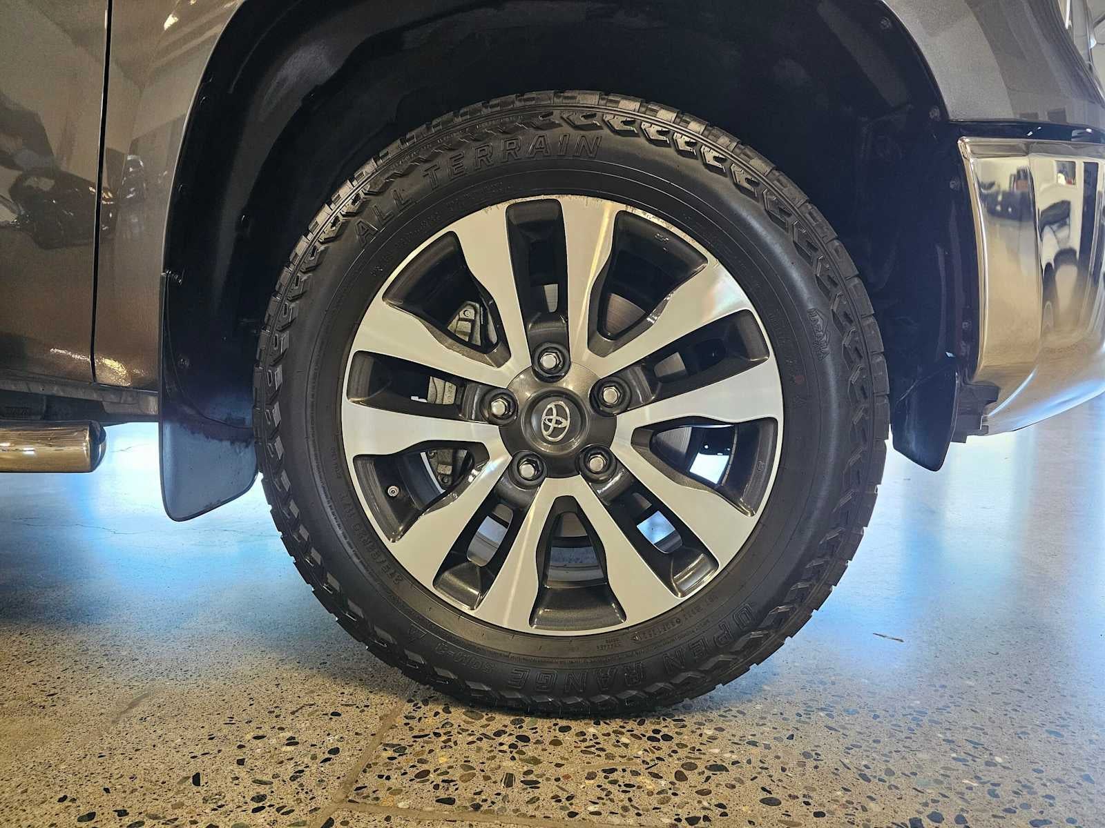 2018 Toyota Tundra Limited CrewMax 5.5 Bed 5.7L