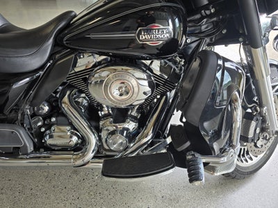 2009 Harley Davidson FLHTCU Base