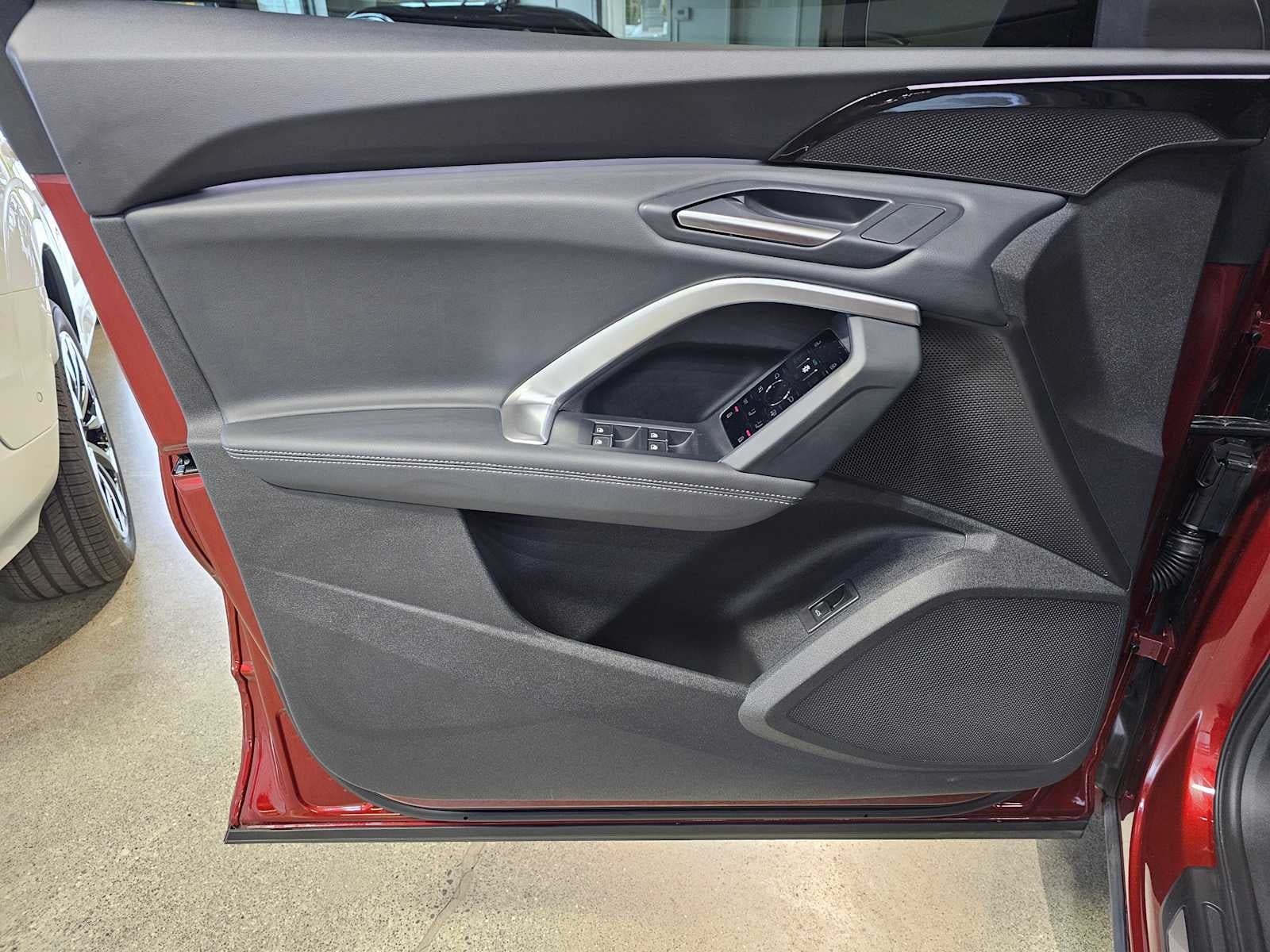 2025 Audi Q5 Premium 2.0 TFSI quattro