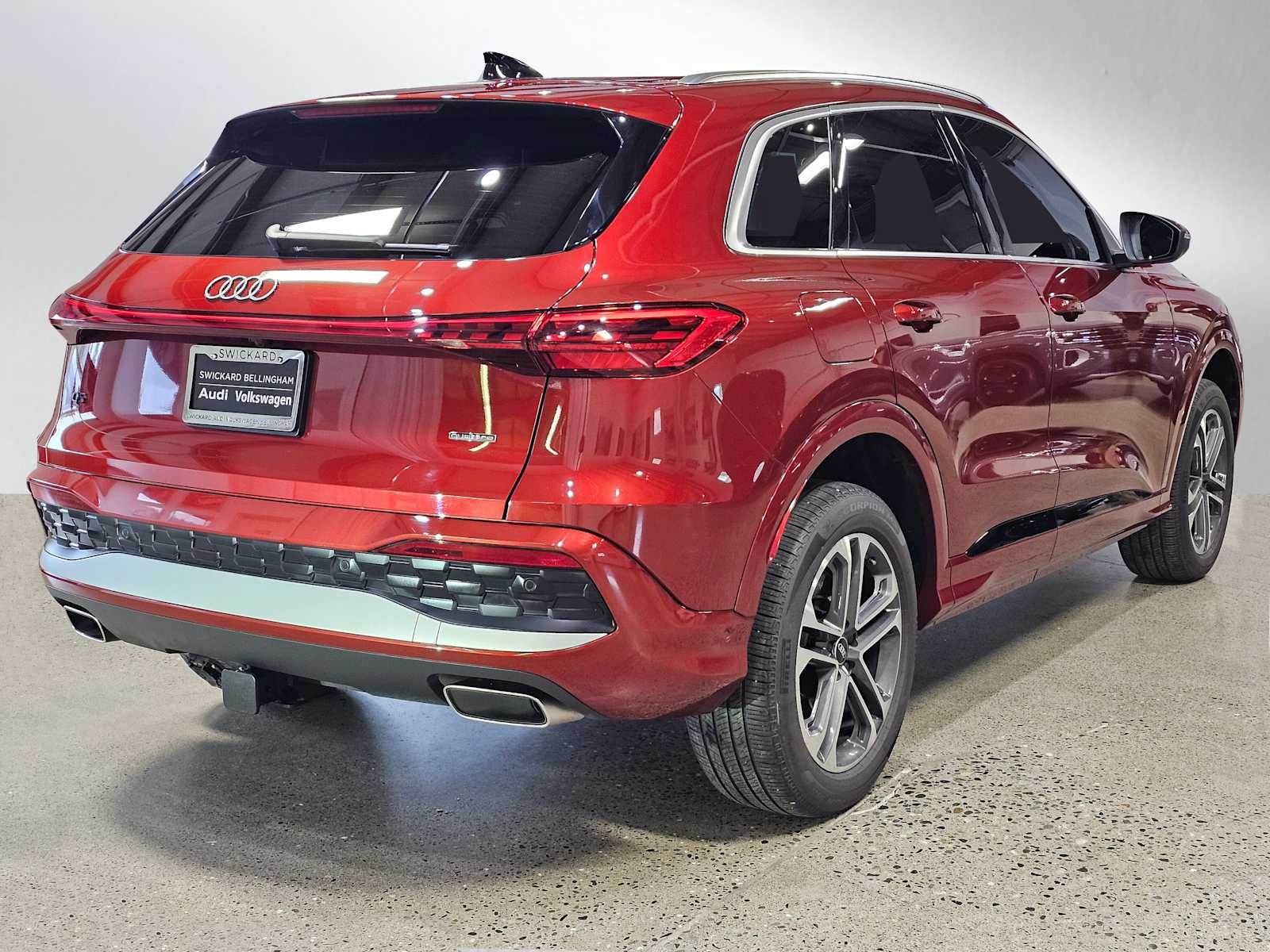 2025 Audi Q5 Premium 2.0 TFSI quattro