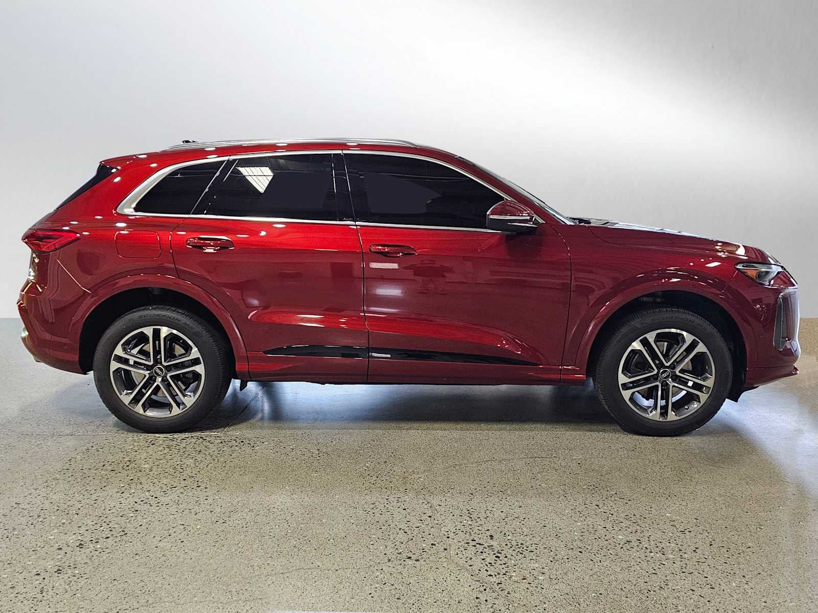 2025 Audi Q5 Premium 2.0 TFSI quattro