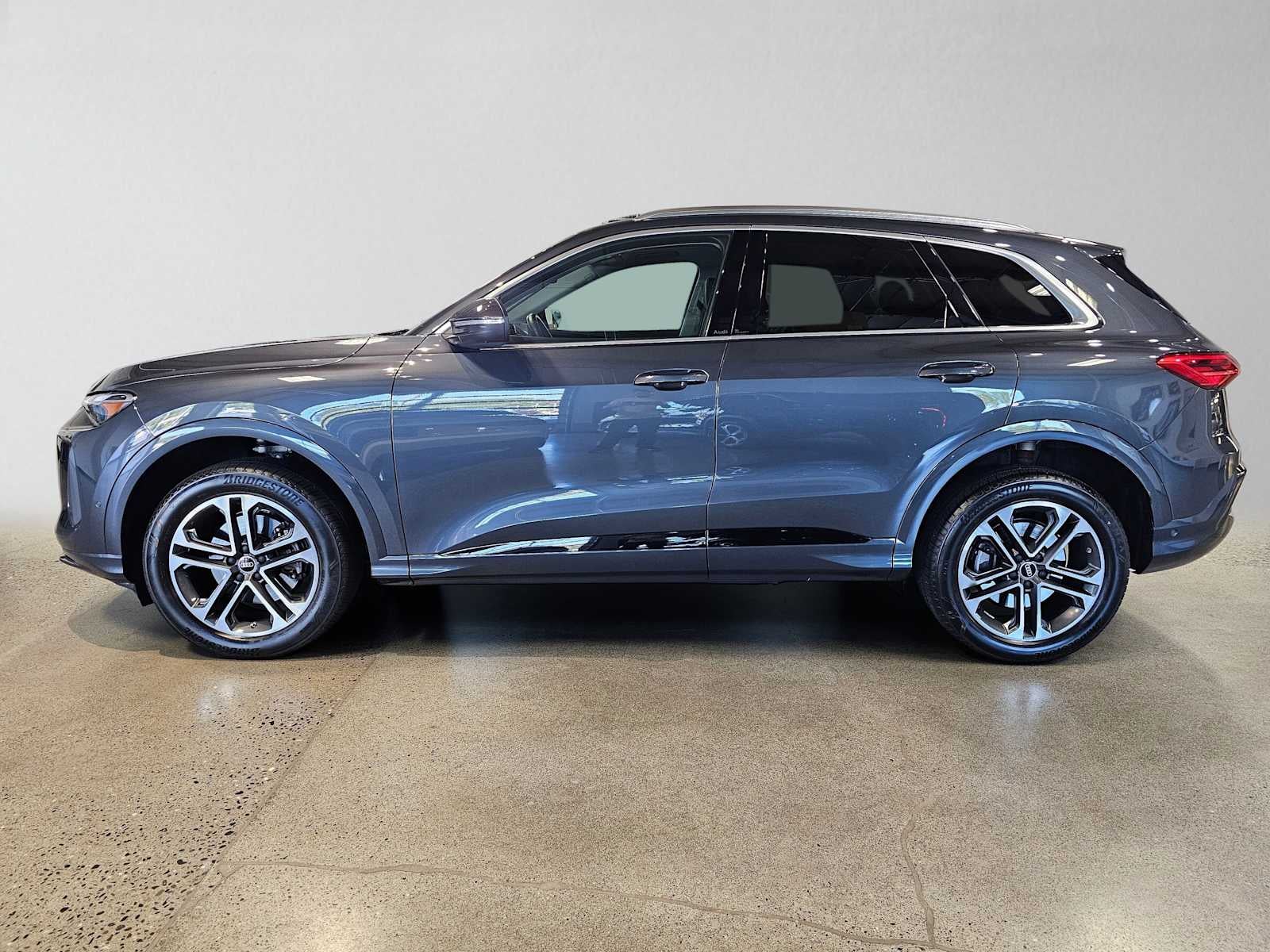 2025 Audi New Q5 Premium