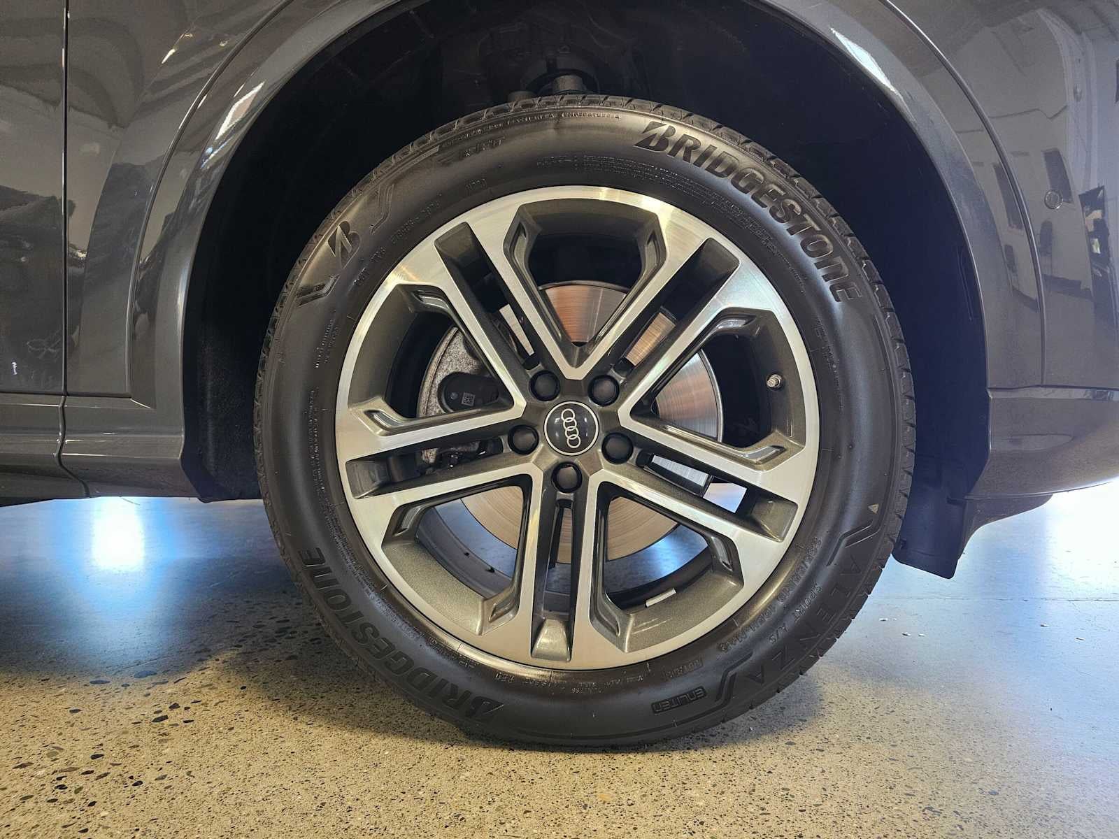 2025 Audi New Q5 Premium