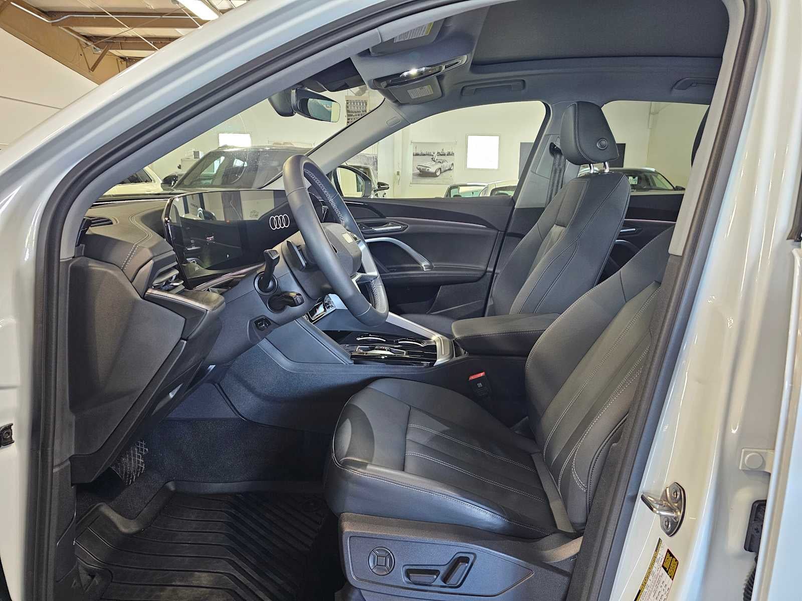 2025 Audi Q5 Premium 2.0 TFSI quattro