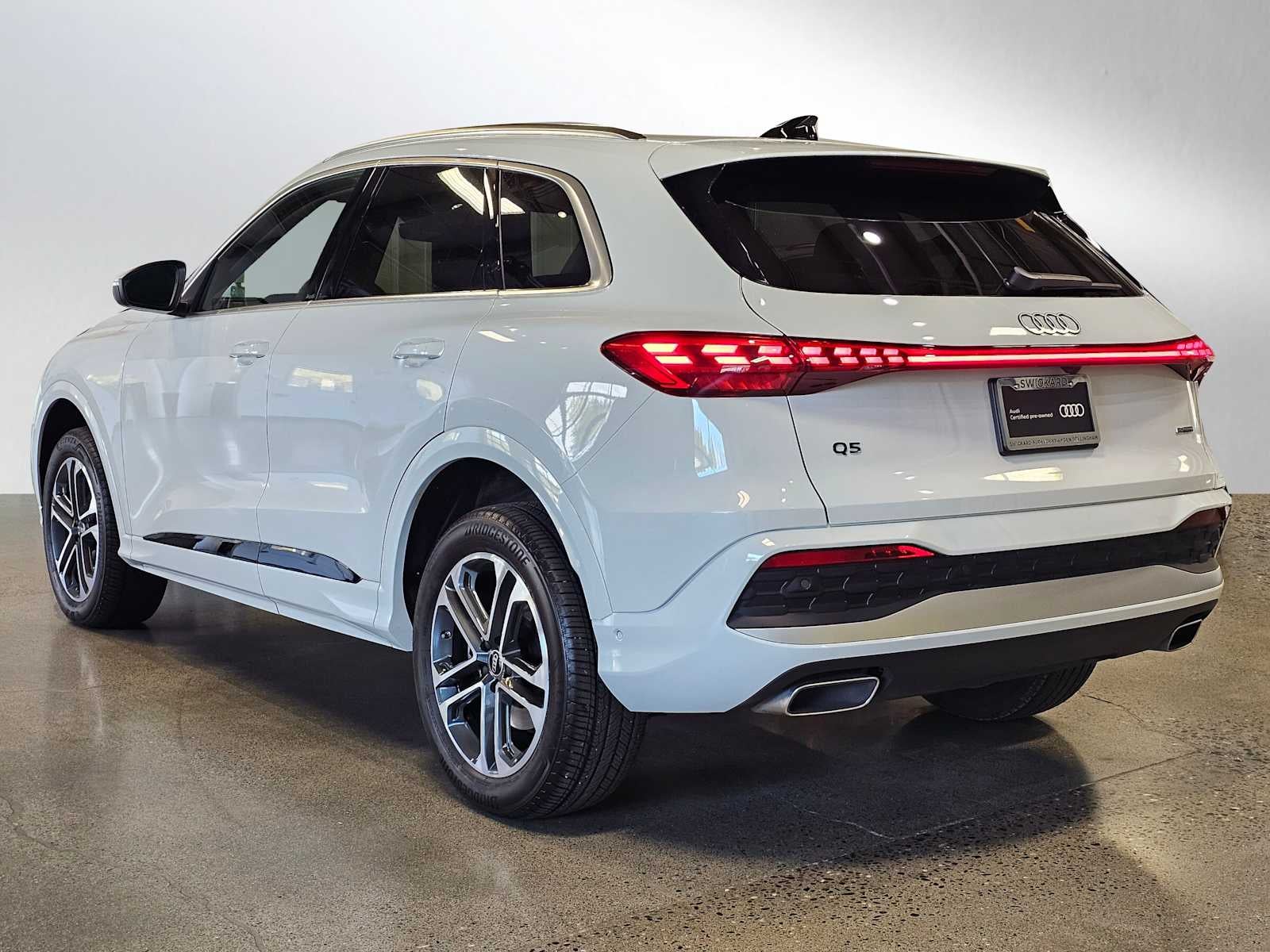 2025 Audi Q5 Premium 2.0 TFSI quattro