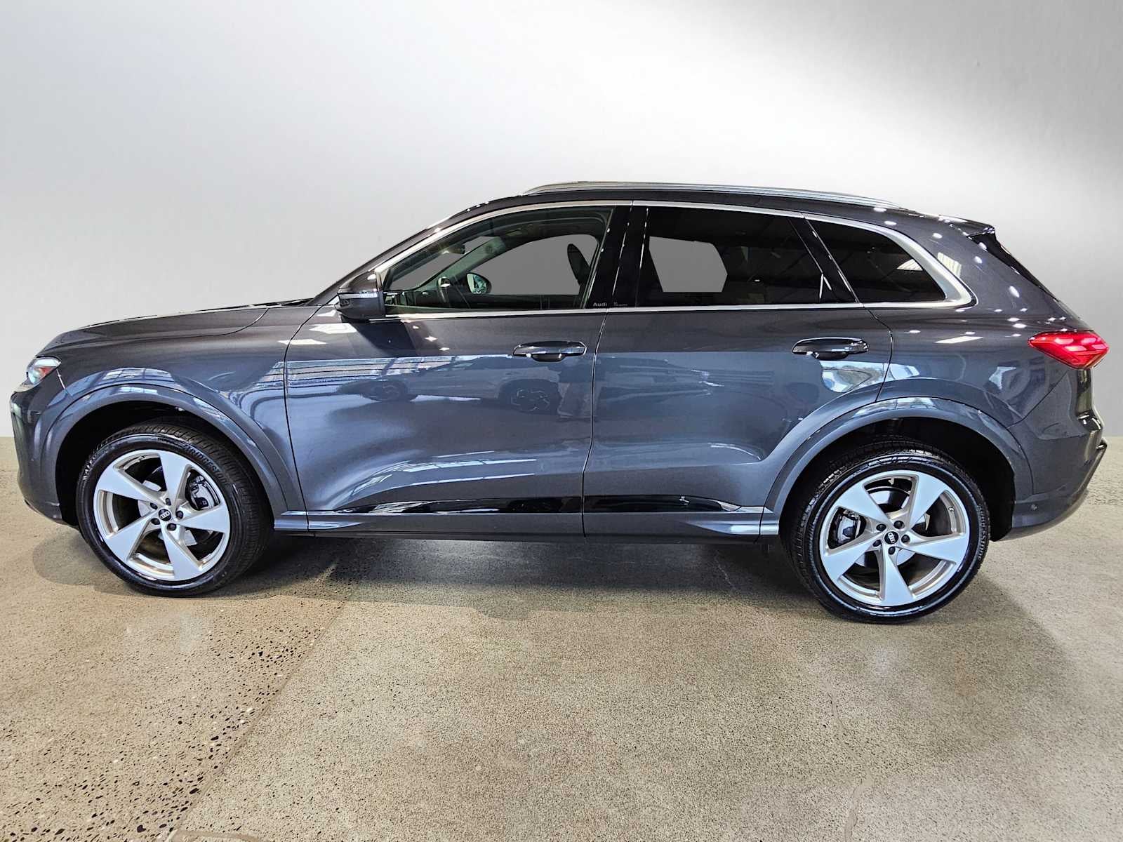 2025 Audi Q5 Premium Plus 2.0 TFSI quattro