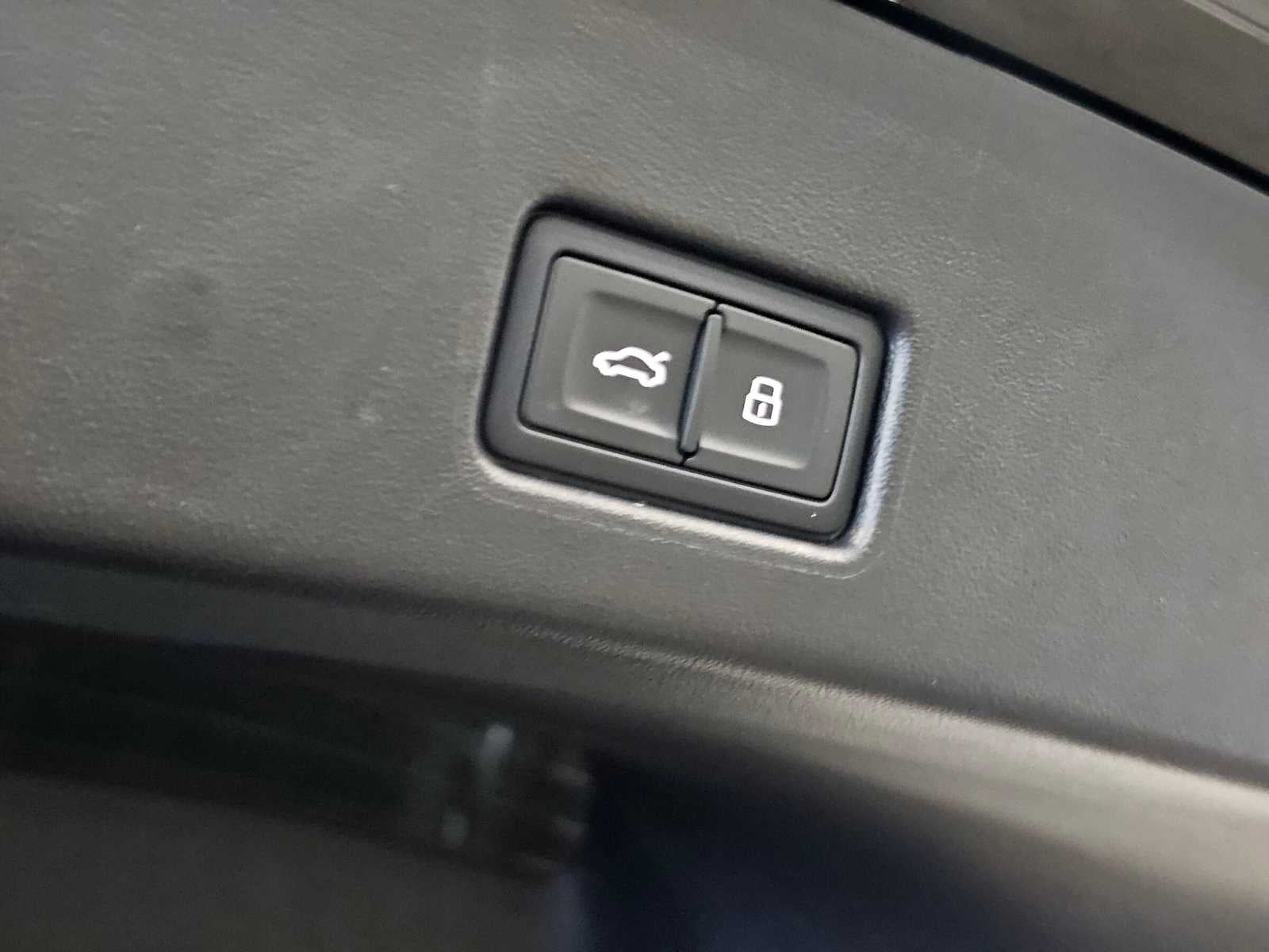 2023 Audi Q4 e-tron Sportback Premium Plus