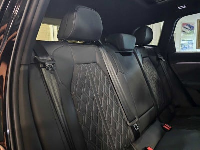 2025 Audi SQ6 e-tron Prestige