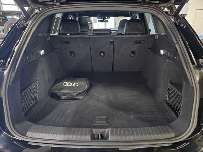 2025 Audi SQ6 e-tron Prestige