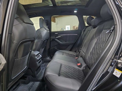 2025 Audi SQ6 e-tron Prestige