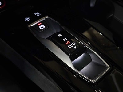2025 Audi SQ6 e-tron Prestige