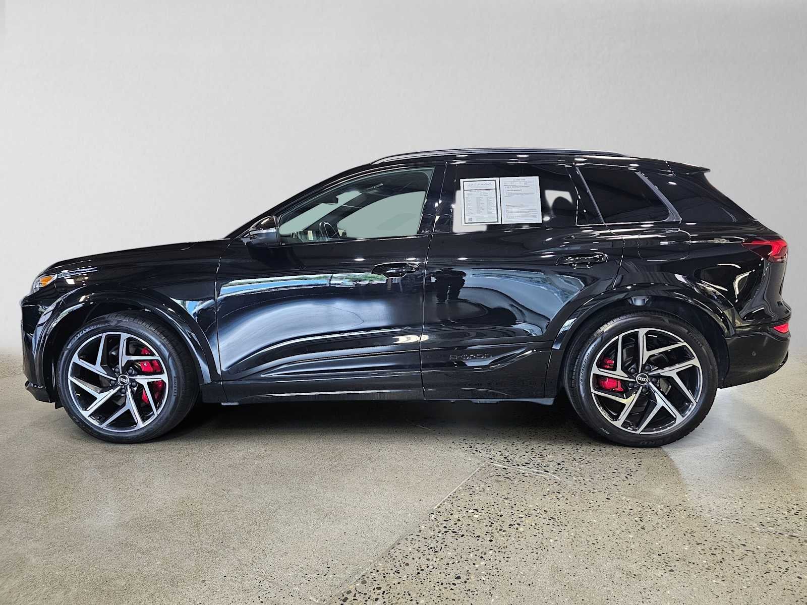 2025 Audi SQ6 e-tron Prestige