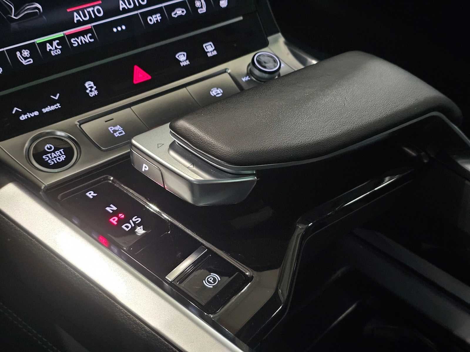 2024 Audi Q8 e-tron Premium Plus
