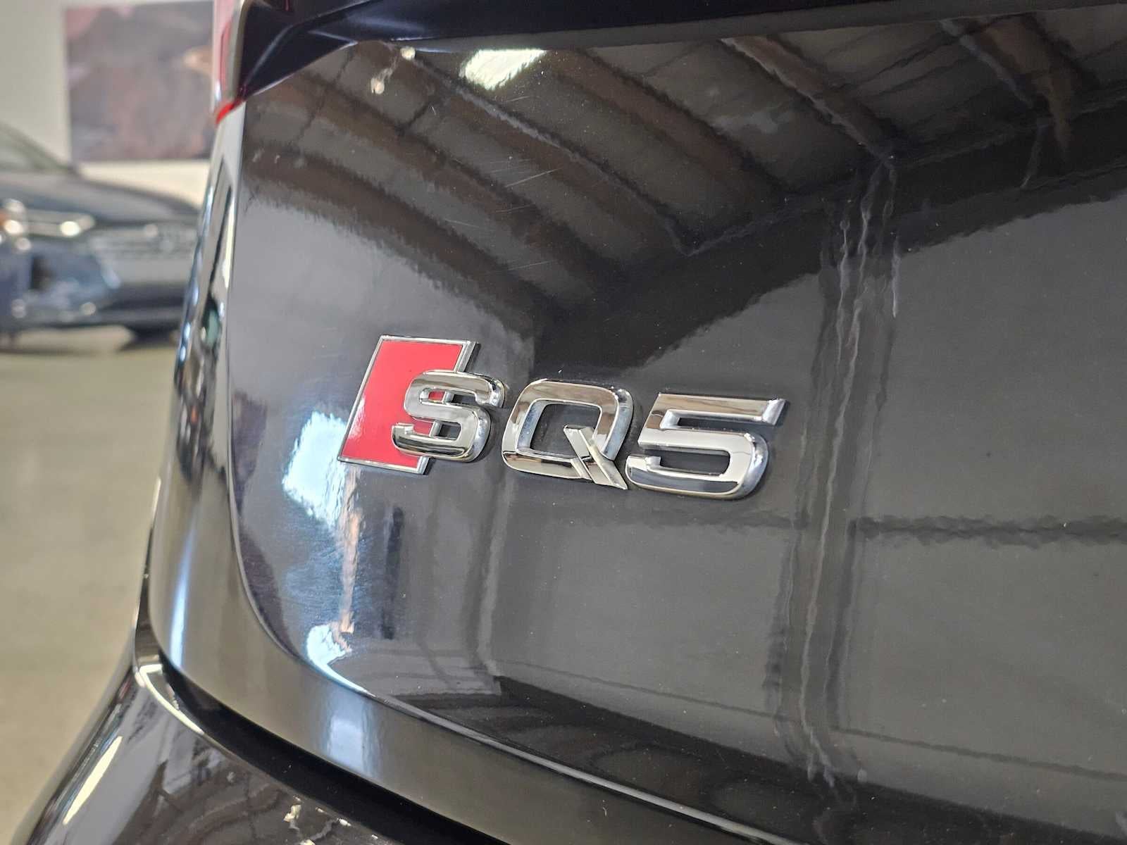 2022 Audi SQ5 Premium