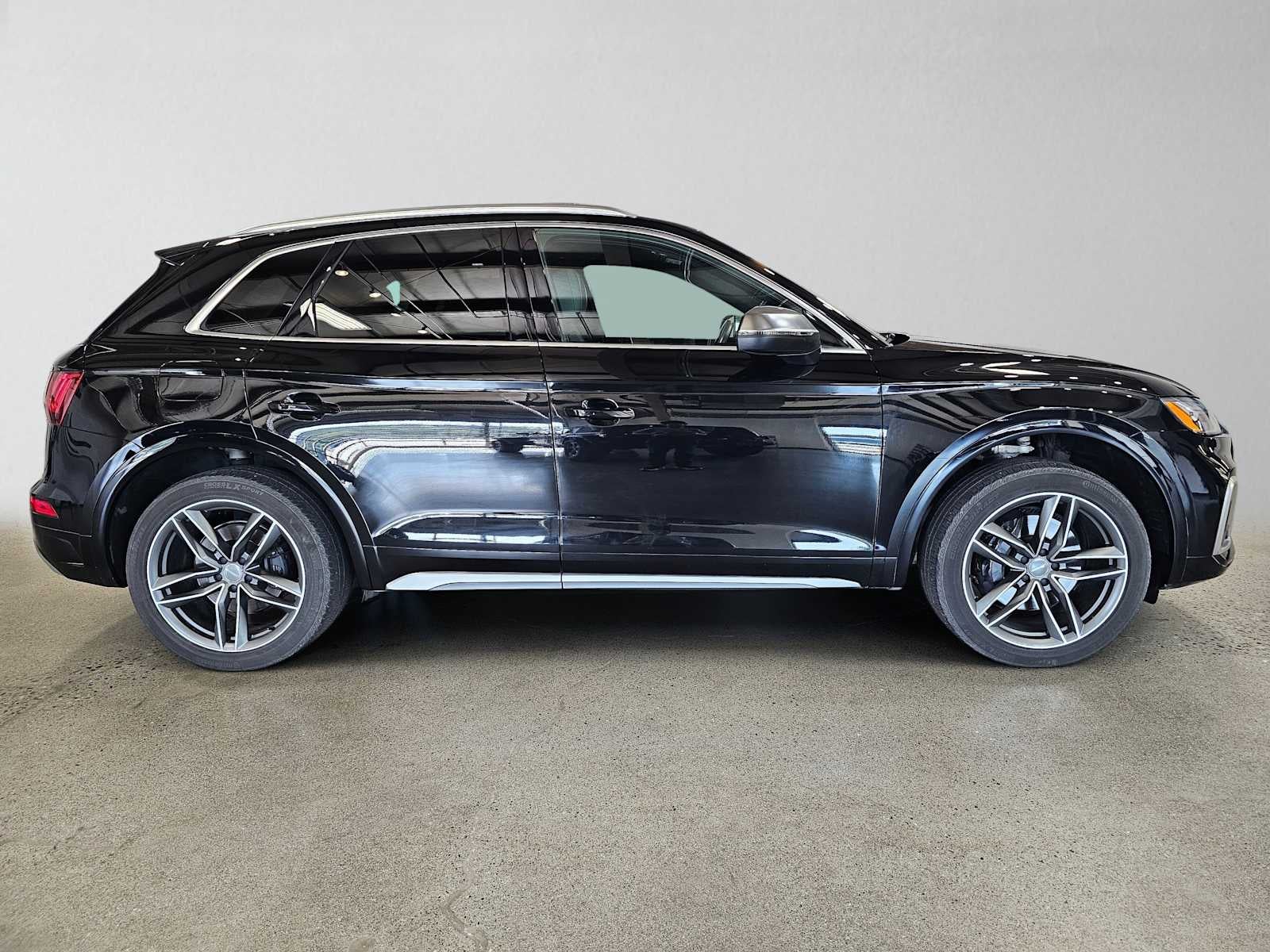 2022 Audi SQ5 Premium
