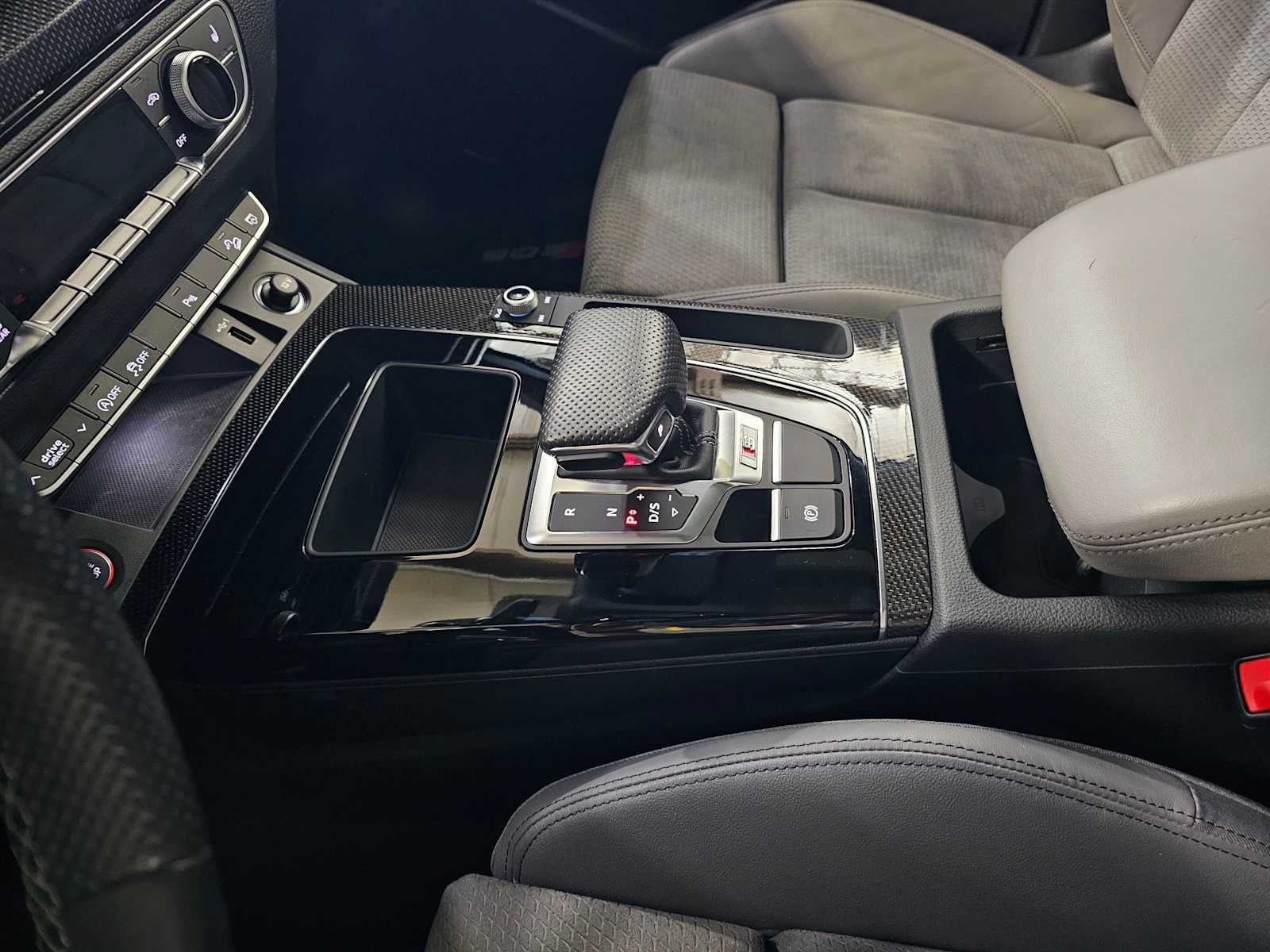 2022 Audi SQ5 Premium
