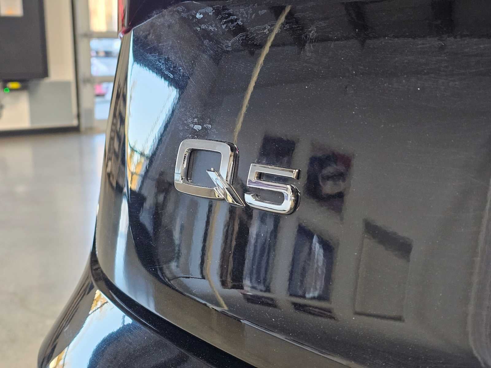 2023 Audi Q5 Premium 40 TFSI quattro