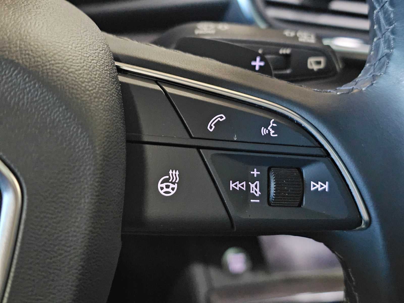 2023 Audi Q5 Premium 40 TFSI quattro