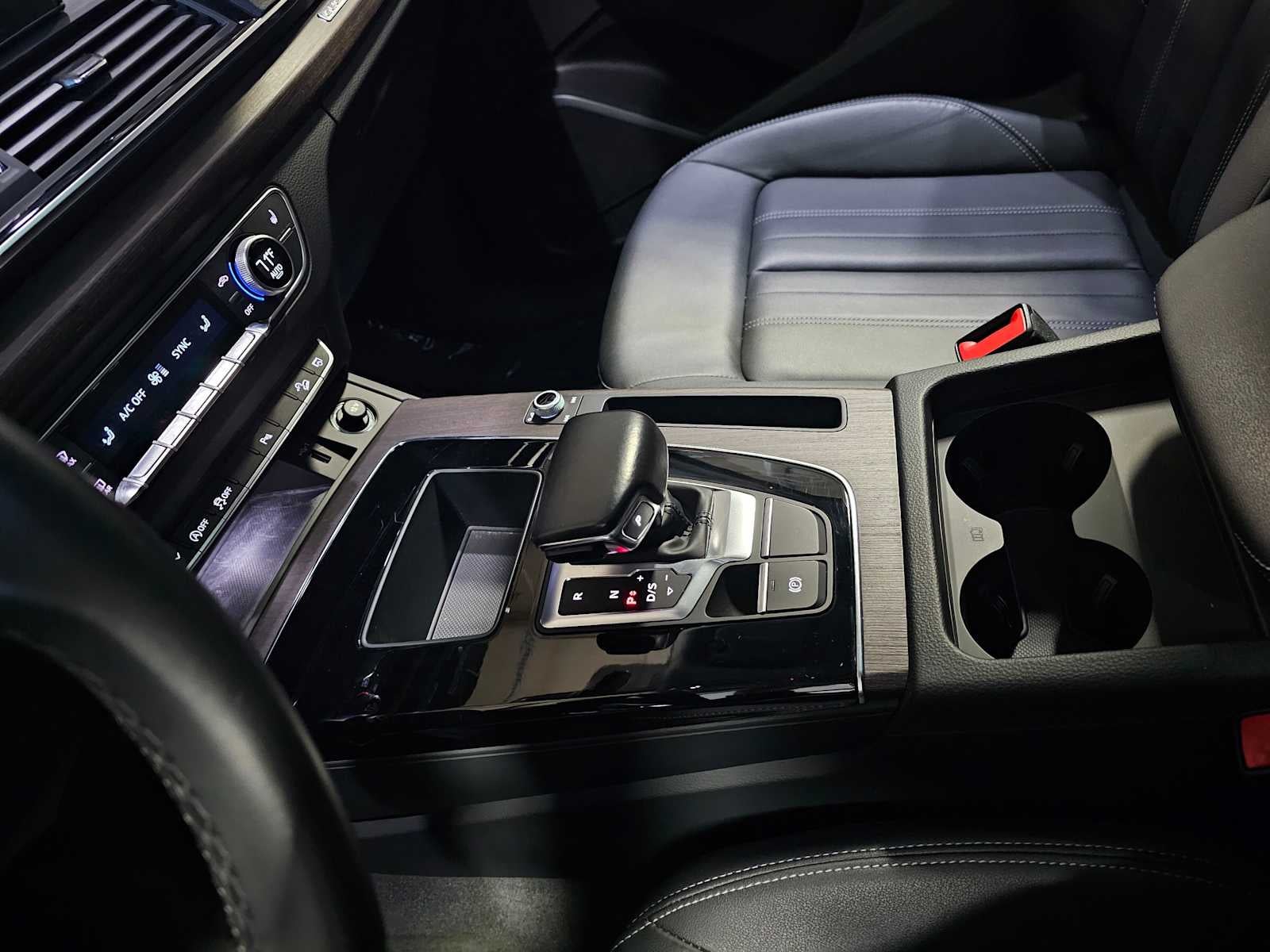 2023 Audi Q5 Premium 40 TFSI quattro