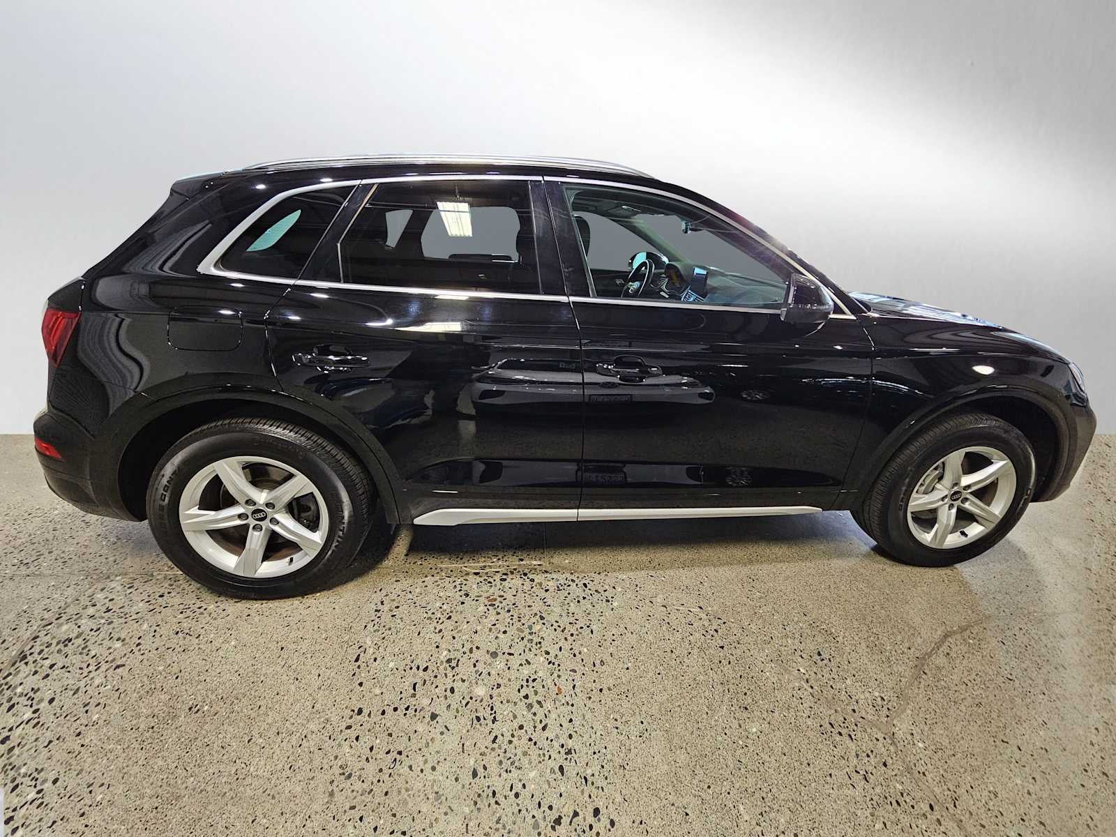 2023 Audi Q5 Premium 40 TFSI quattro