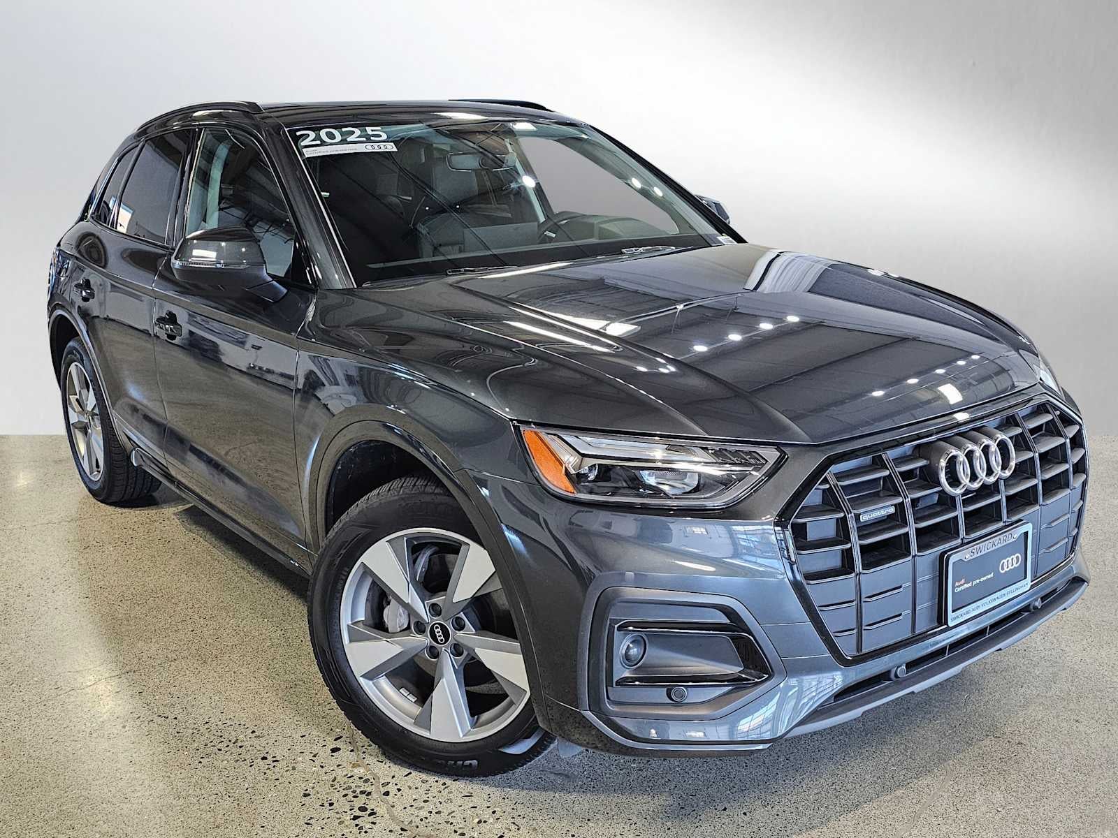 2025 Audi Q5 Premium 40 TFSI quattro