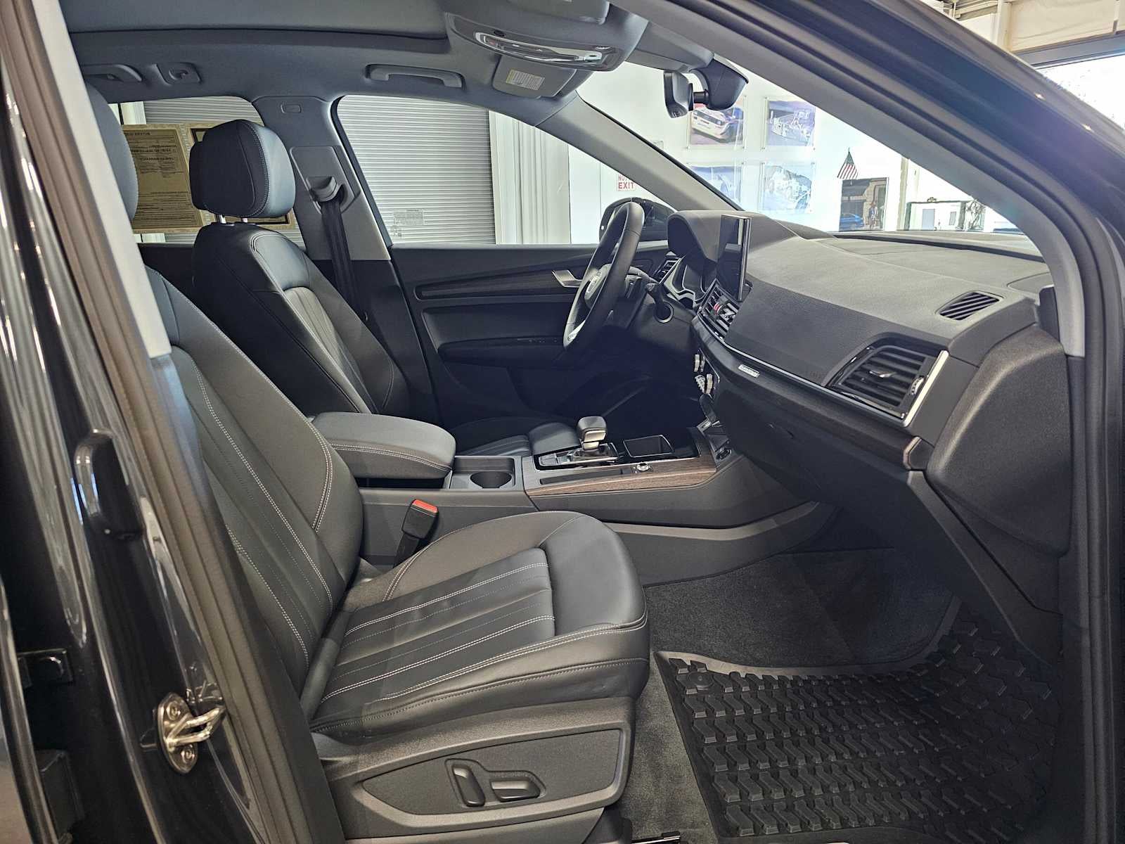 2025 Audi Q5 Premium 40 TFSI quattro