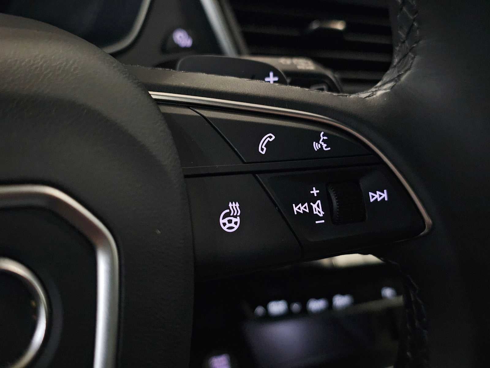 2025 Audi Q5 Premium 40 TFSI quattro