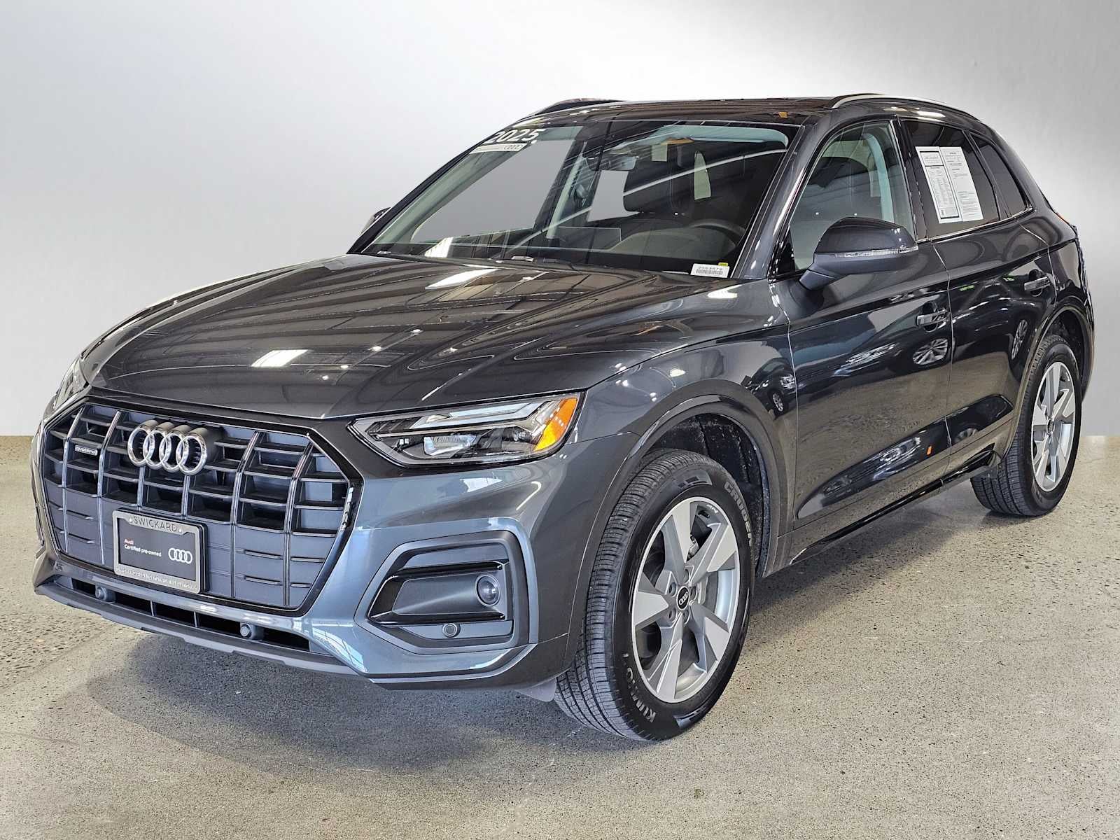 2025 Audi Q5 Premium 40 TFSI quattro