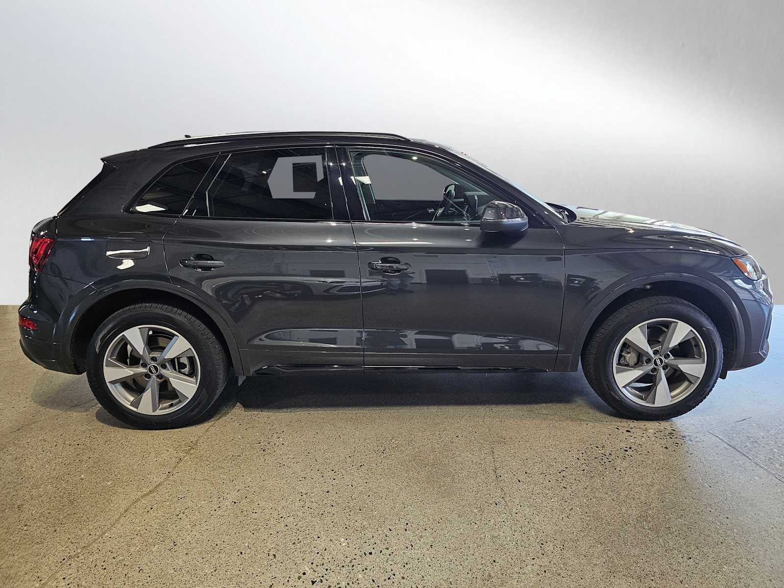 2025 Audi Q5 Premium 40 TFSI quattro