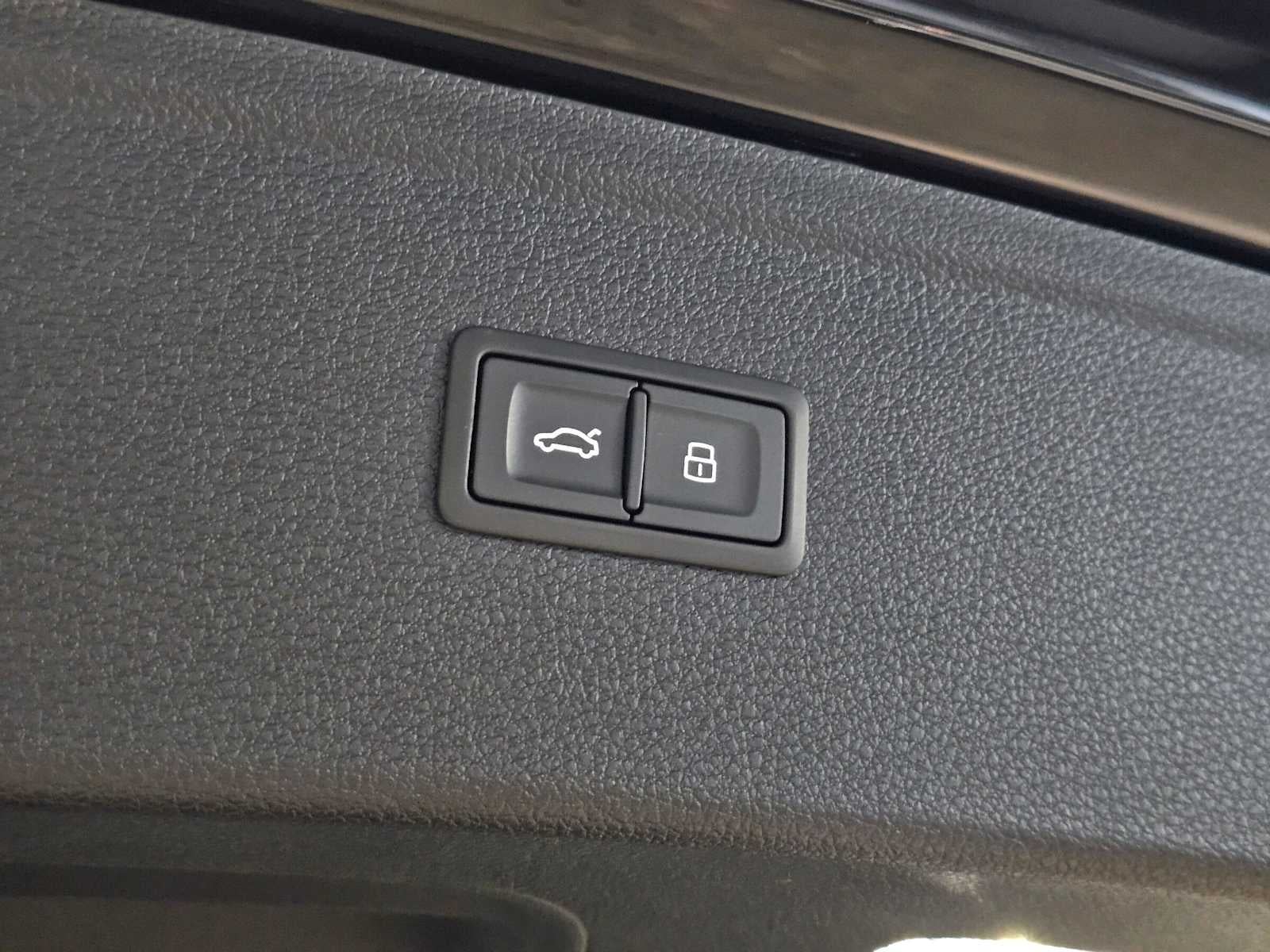 2023 Audi Q5 Premium Plus