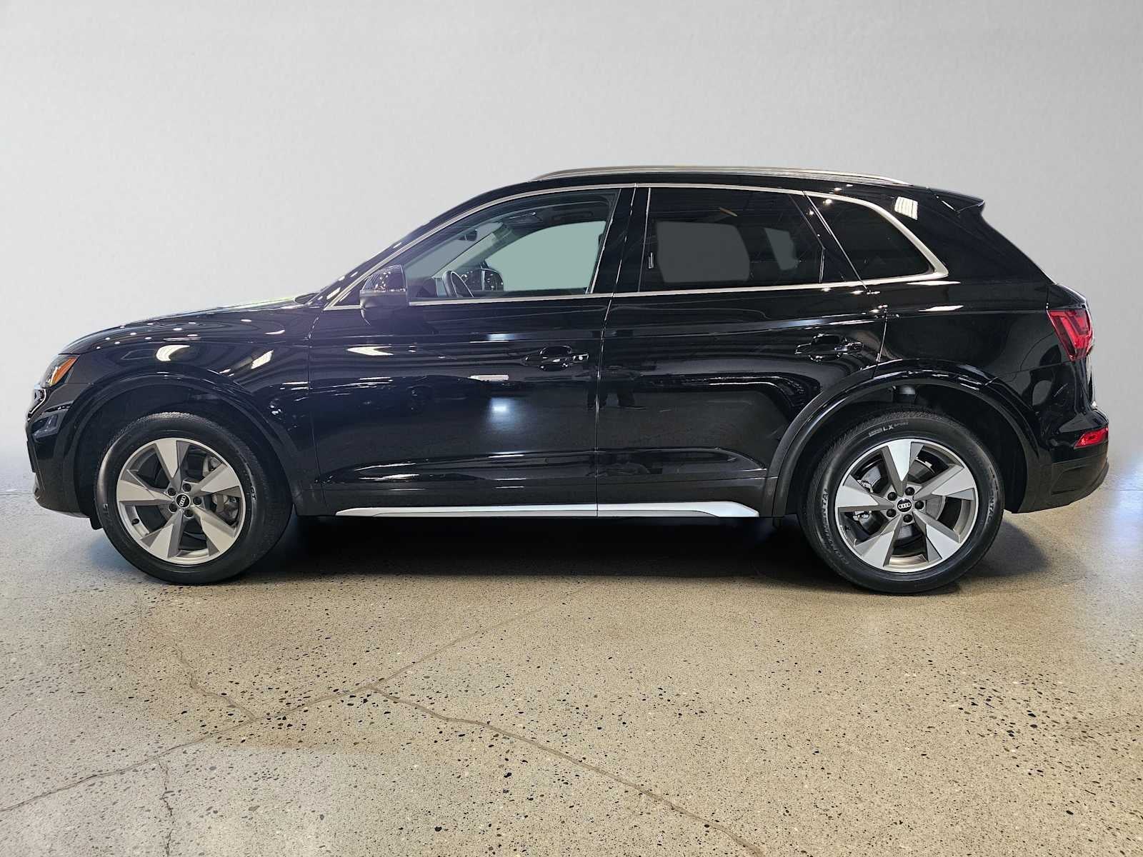 2023 Audi Q5 Premium Plus