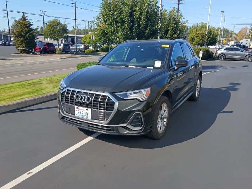 2025 Audi Q3 S line Premium