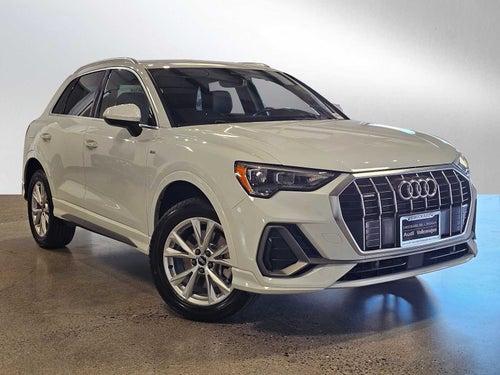 2022 Audi Q3 S line Premium 45 TFSI quattro