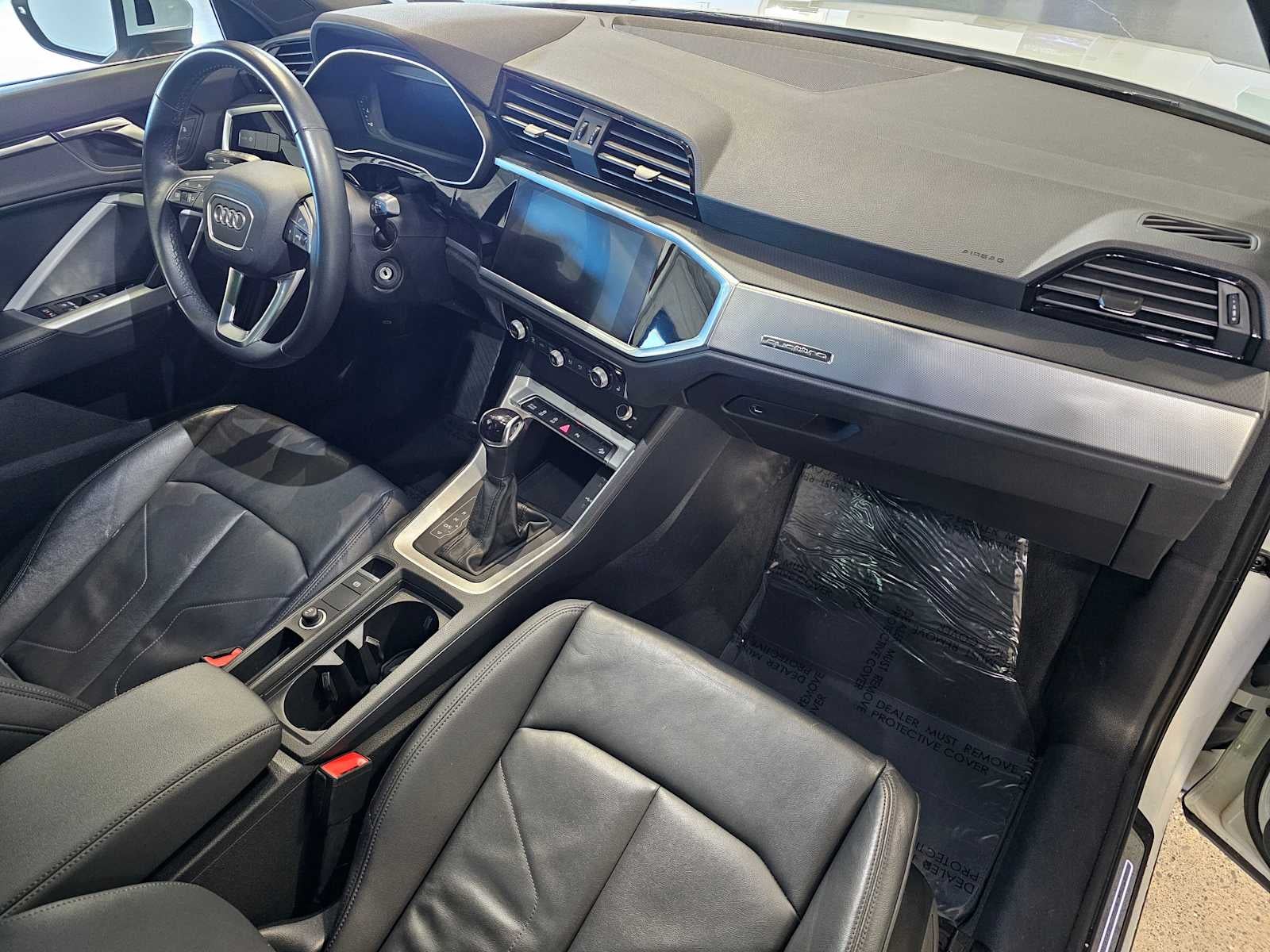 2022 Audi Q3 S line Premium 45 TFSI quattro