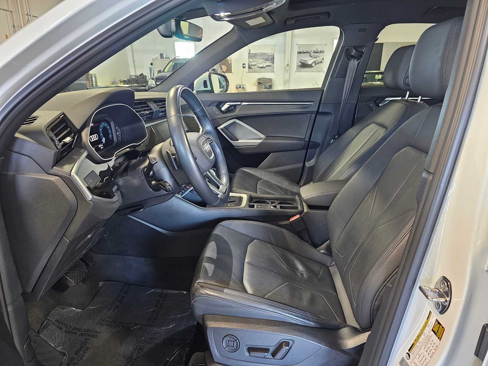 2022 Audi Q3 S line Premium 45 TFSI quattro