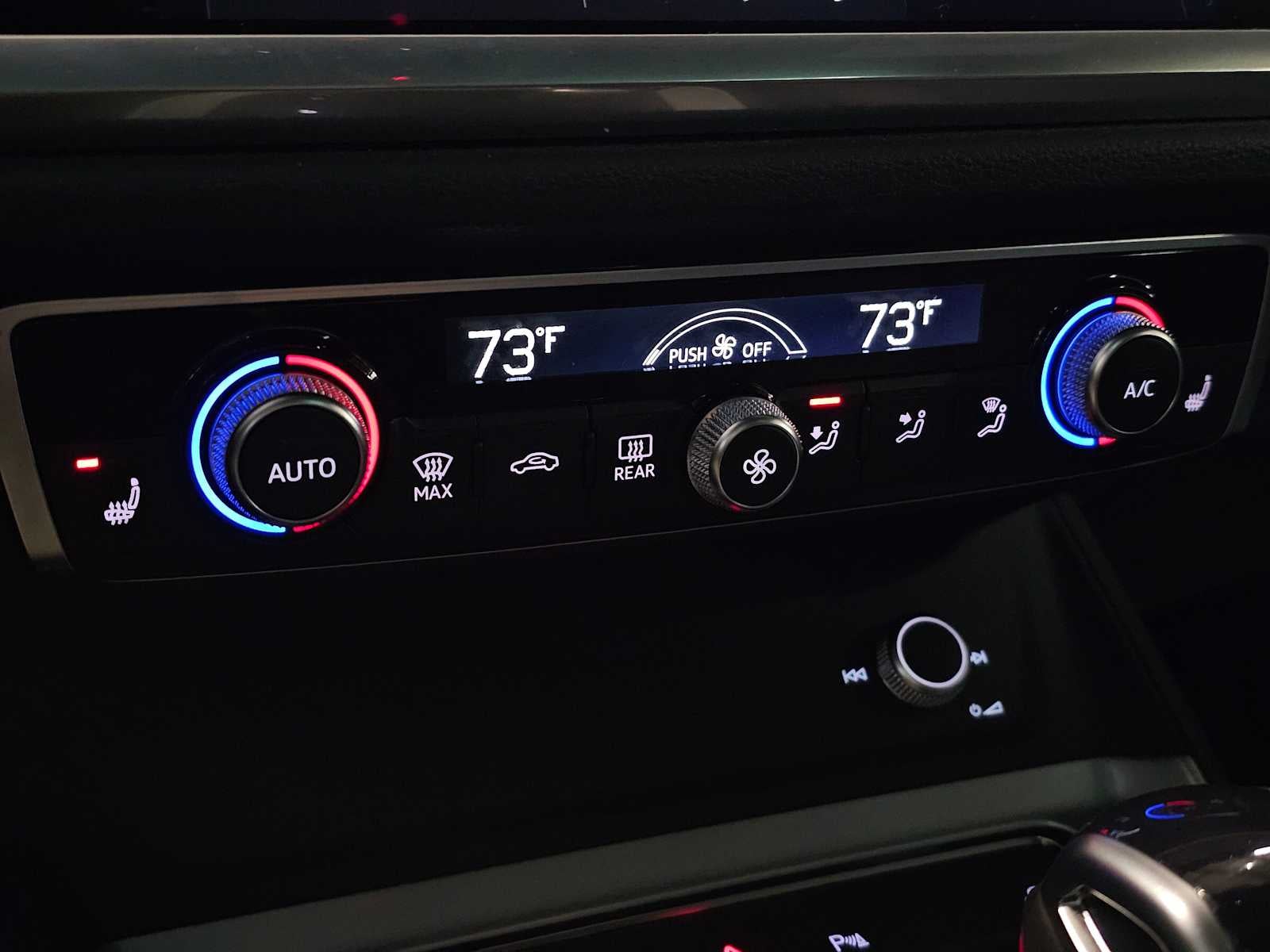 2022 Audi Q3 S line Premium 45 TFSI quattro