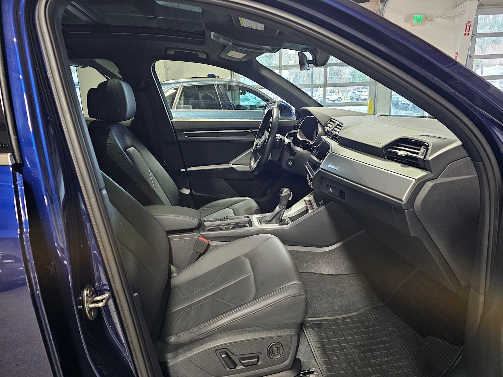 2023 Audi Q3 S line Premium 45 TFSI quattro