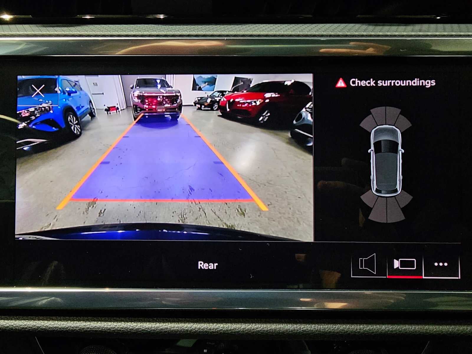 2023 Audi Q3 S line Premium 45 TFSI quattro