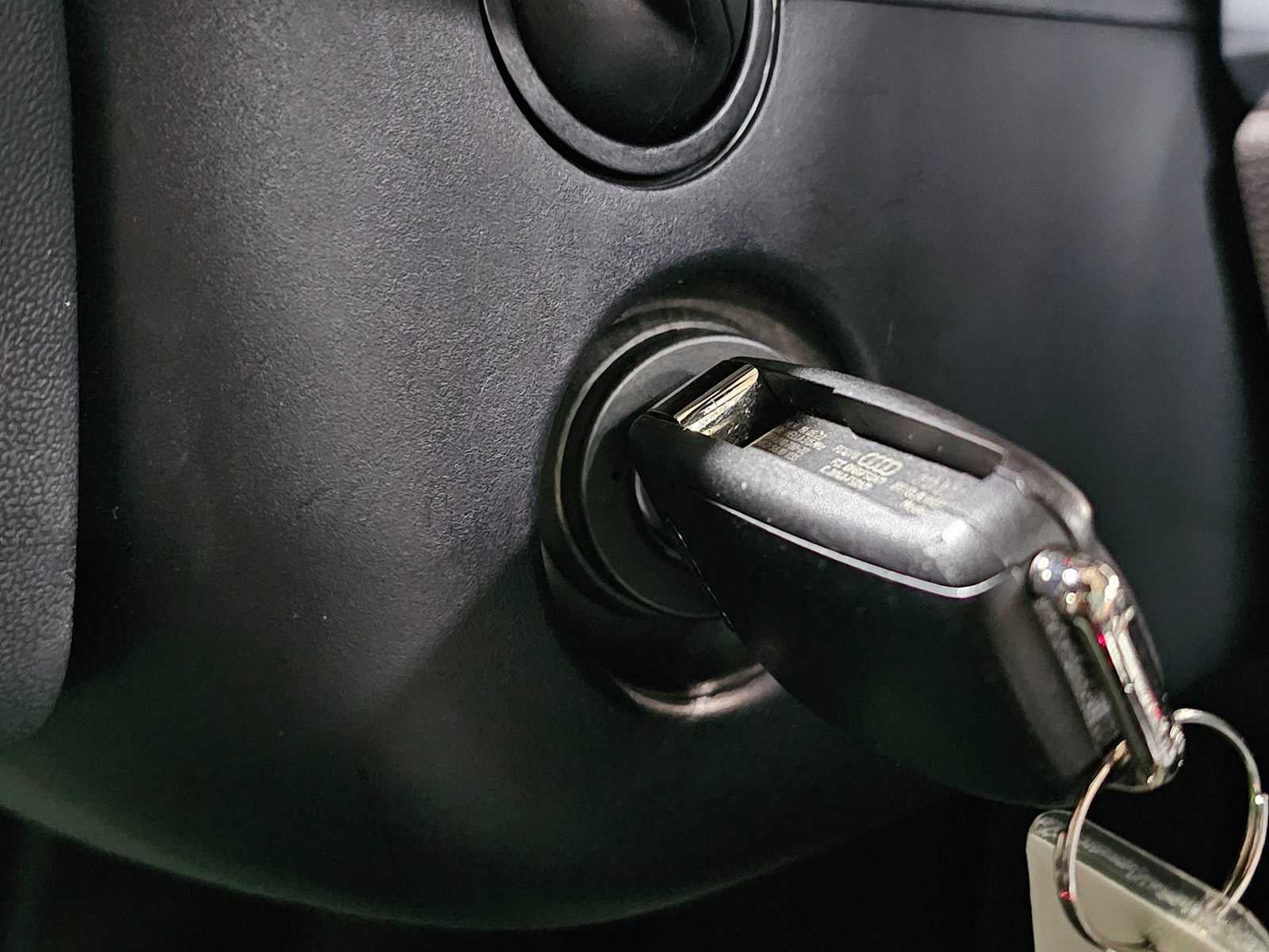 2023 Audi Q3 S line Premium 45 TFSI quattro