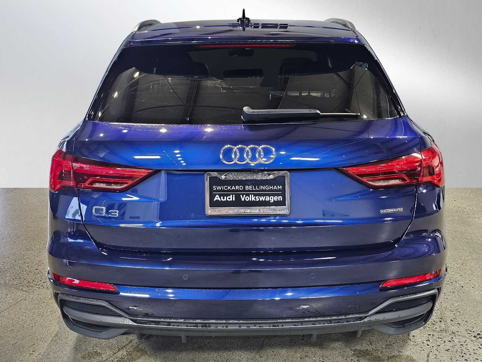 2023 Audi Q3 S line Premium 45 TFSI quattro
