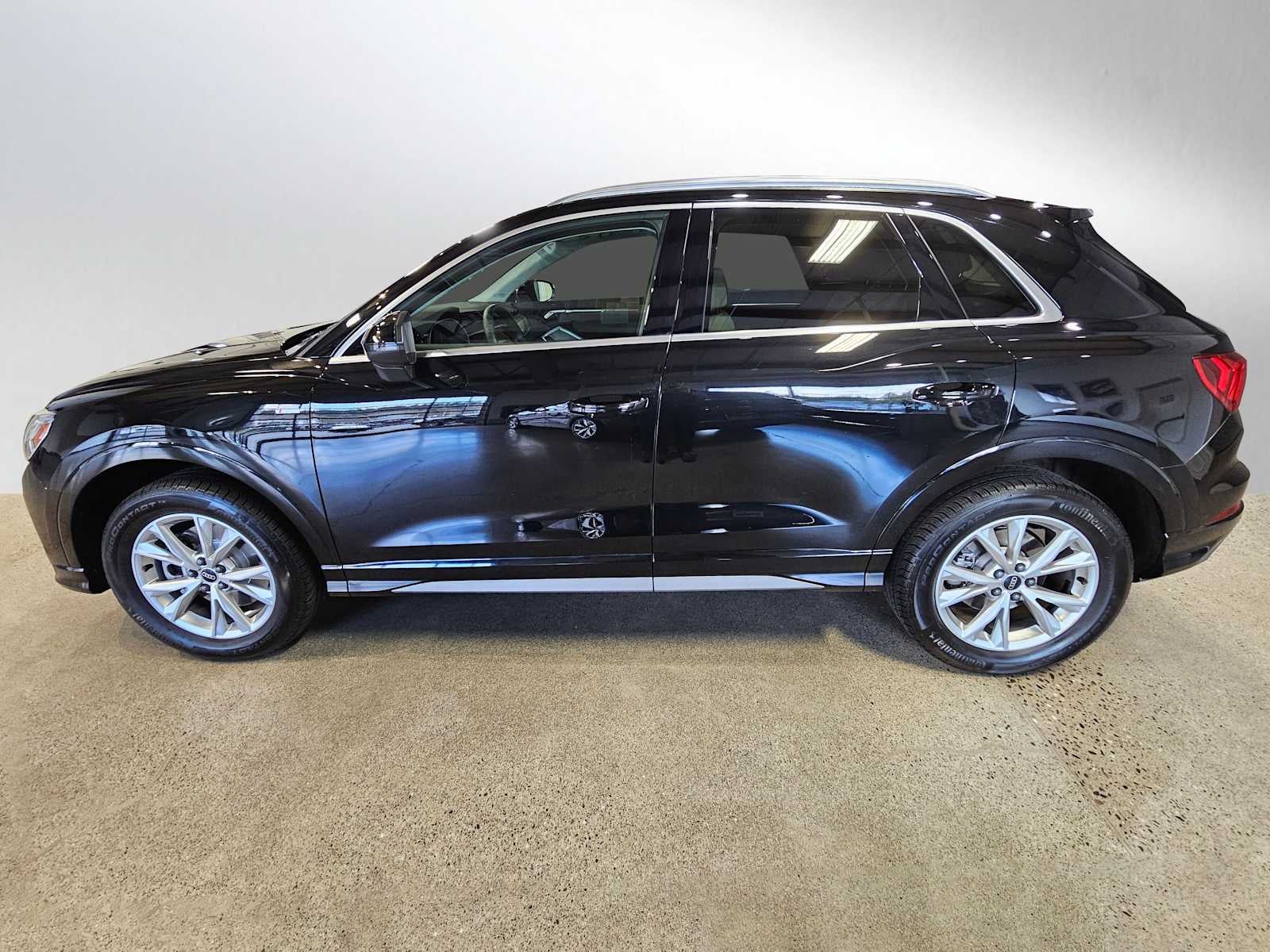2025 Audi Q3 S line Premium 45 TFSI quattro
