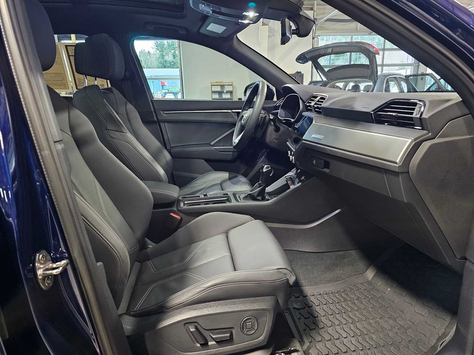 2025 Audi Q3 S line Premium 45 TFSI quattro