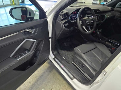2025 Audi Q3 S line Premium 45 TFSI quattro
