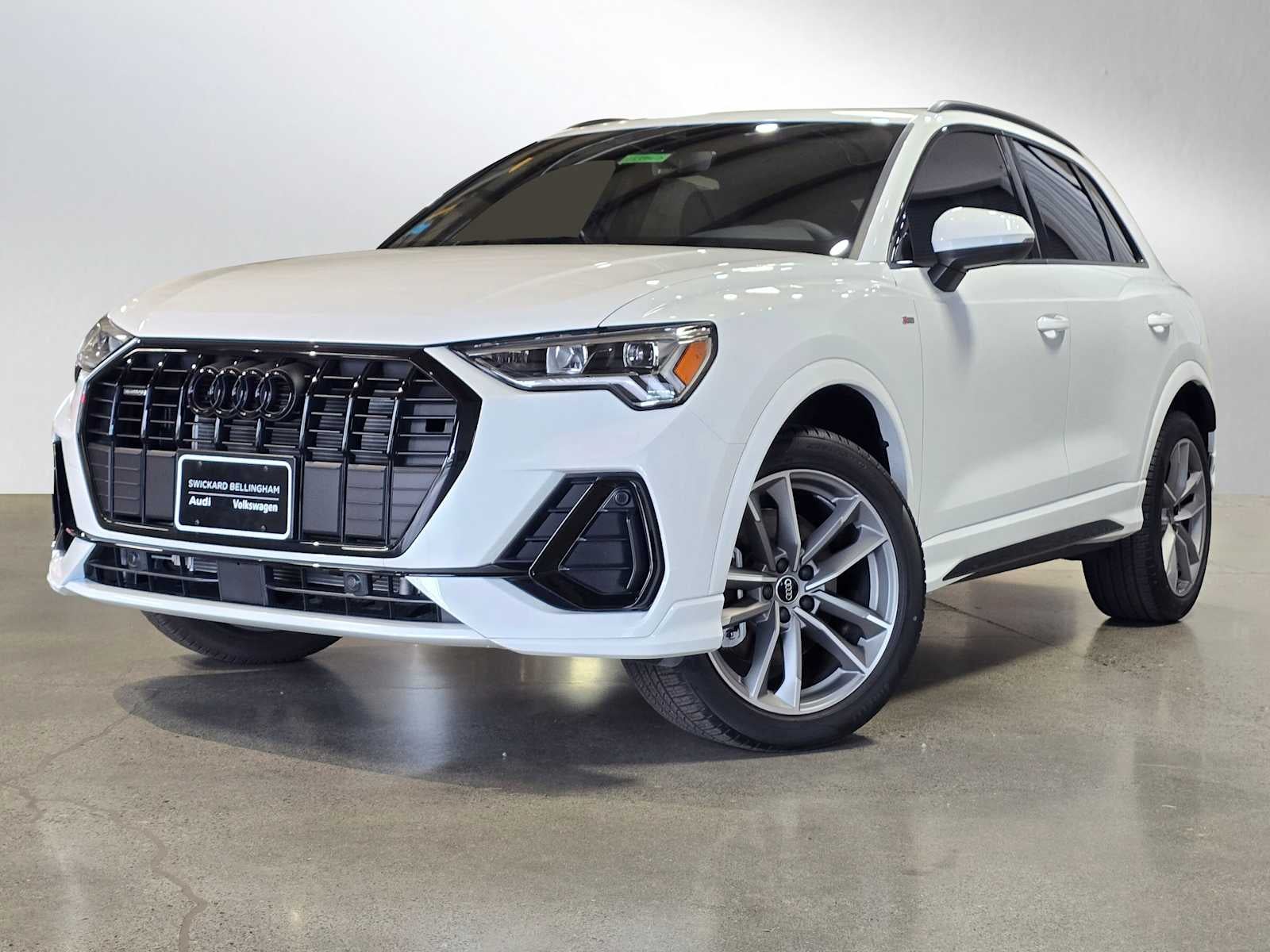 2025 Audi Q3 S line Premium 45 TFSI quattro