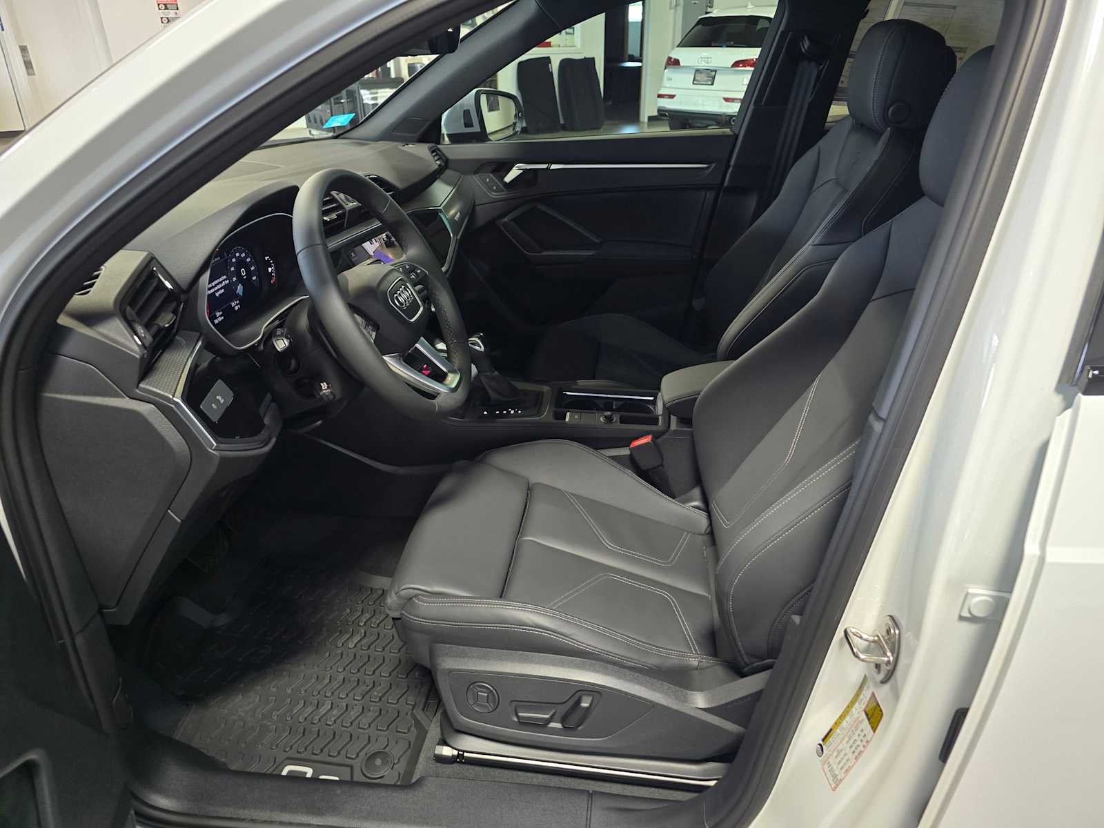 2025 Audi Q3 S line Premium 45 TFSI quattro